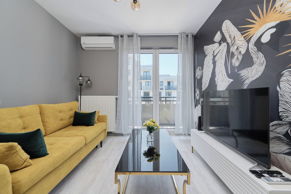 Apartment Dluga 57F by Renters view 4