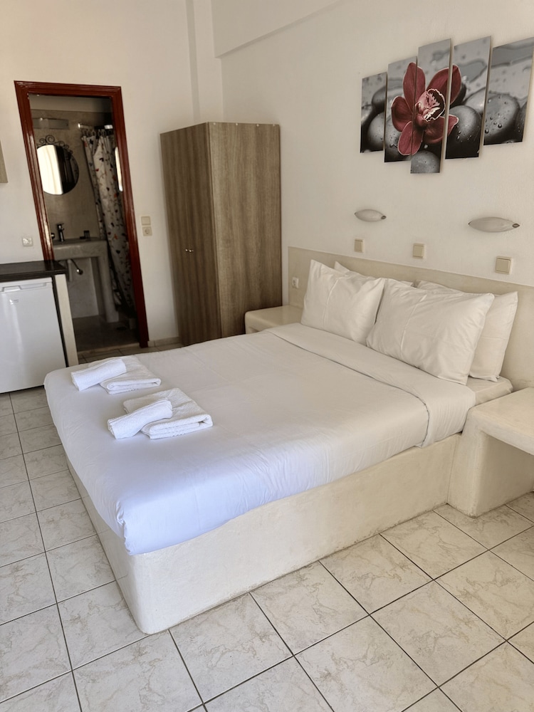Aegean Nest Studios - Adults only