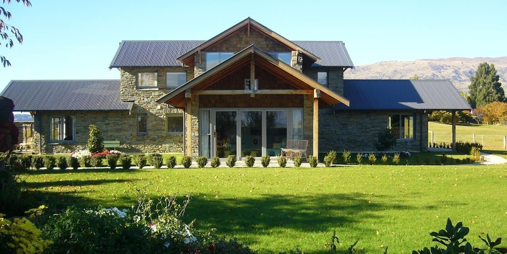 Golf Course Road Chalets — photo 13