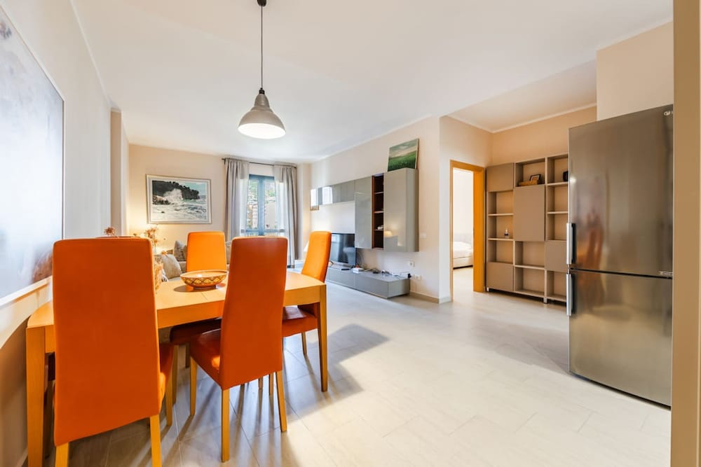 Marina Mirage Apartment