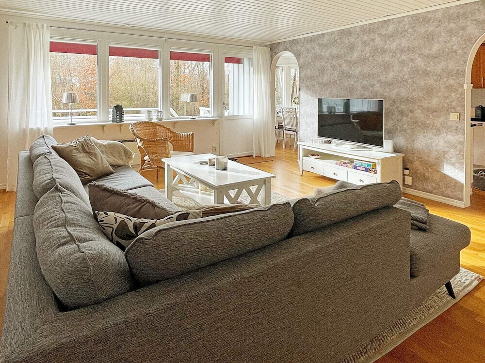 6 Person Holiday Home in Svanesund-by Traum
