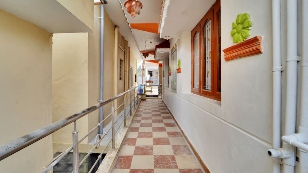 Photo 9