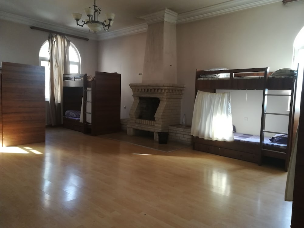 Yerevan Vacations - Noy Hostel - Property Image 5