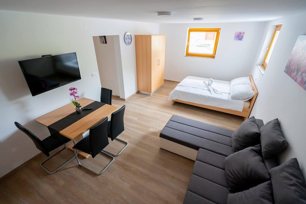 PJagodic Apartments and Wellness