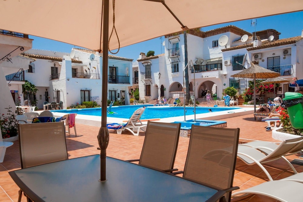 Aptos Pueblo Andaluz Nerja