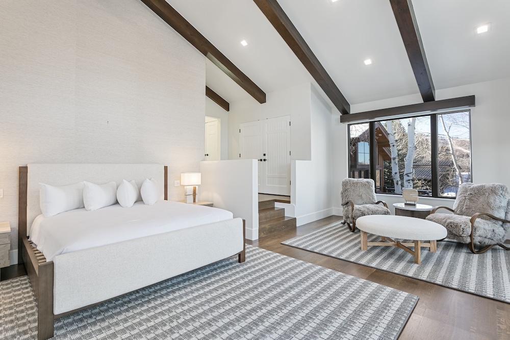 656 Coalition View Court - Private Home With Spa 4 Bedroom Home