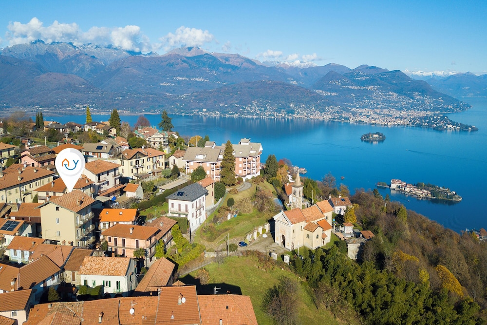 Luce Lake View on Stresa Hill