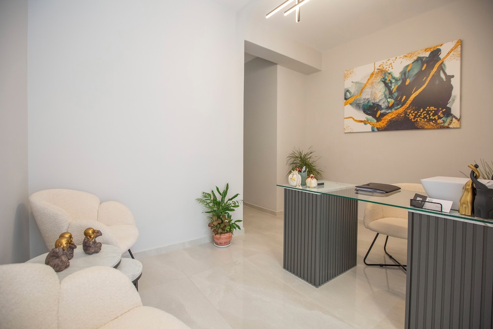 Pomaria Boutique Residences