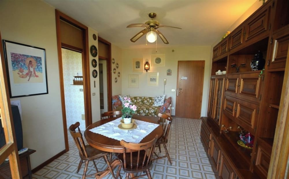Comfortable Flat for 6 Guests in a Residence With Common Pool in Lignanoriviera