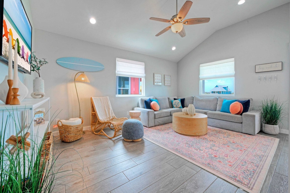 Salty Texan by Avantstay Central Location, Views