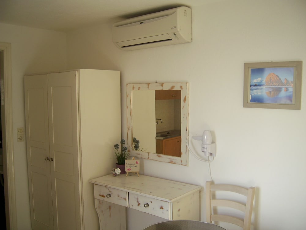Maria-Katerina-Mykonos Apartments view 4
