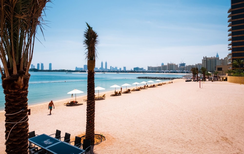 Splendid Sea View Apartment on Palm Jumeirah