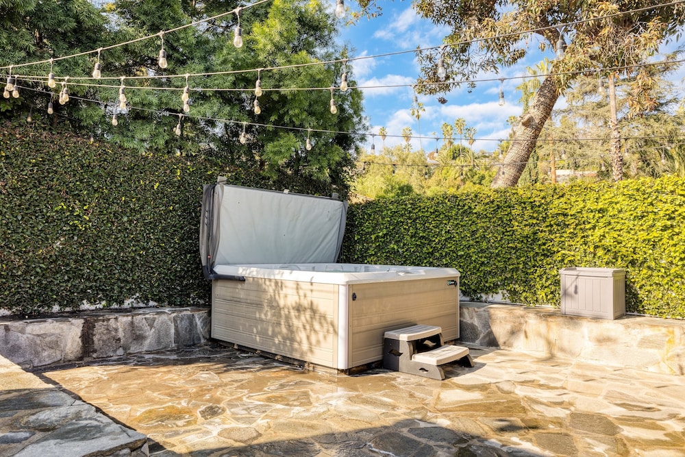 Valentino by Avantstay Luxury Hollywood Mansion