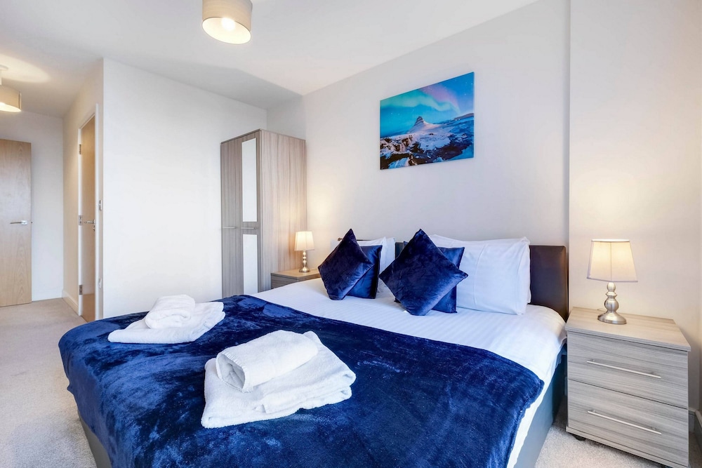 Alder House Serviced Apt. Maidenhead
