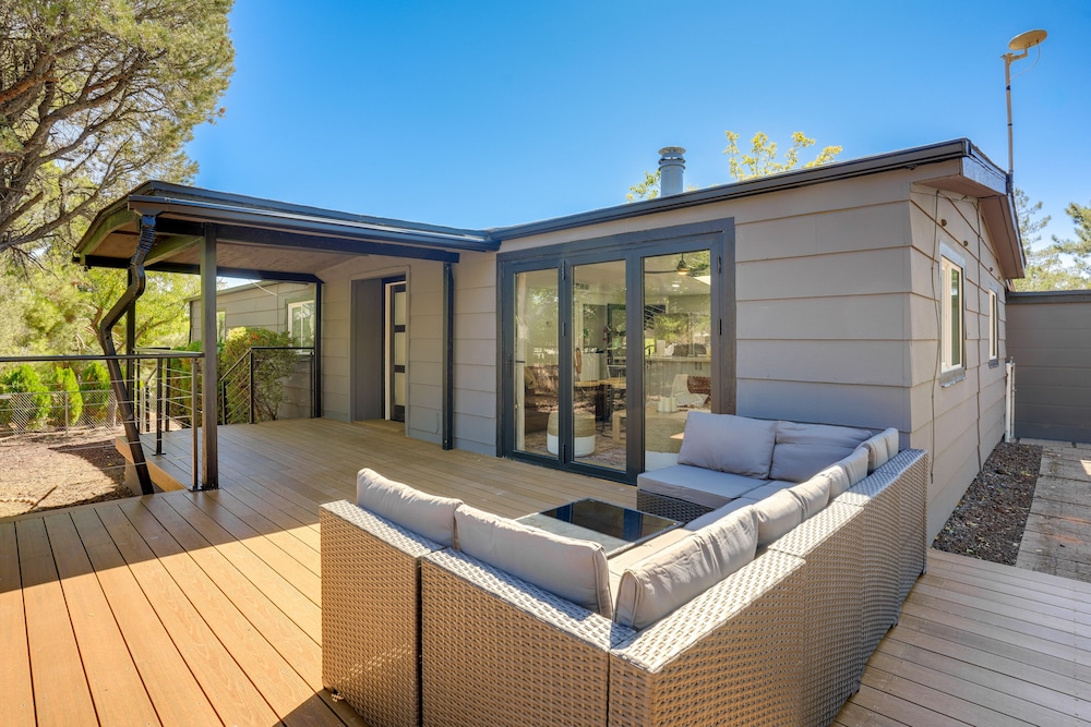 Mtn Views: Bright & Airy Sedona Home!