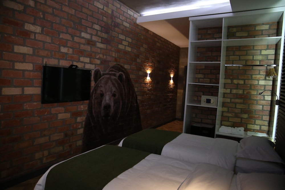Bugu Hotel Bishkek 11