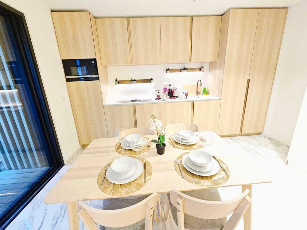 Cosy Terrace Studio close to city center