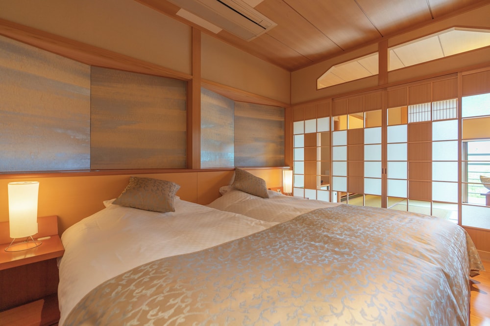 Narashino no sato Gyokusui -6 years or older-