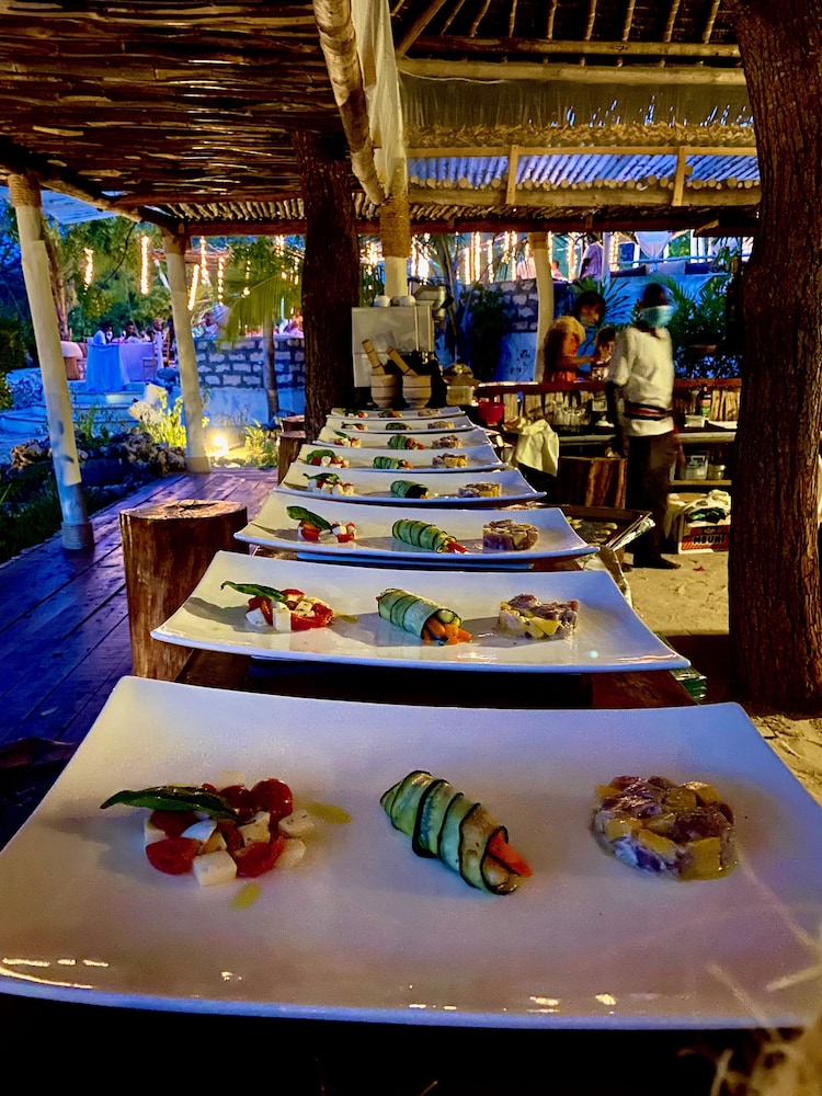 Rock and Sea Resort
