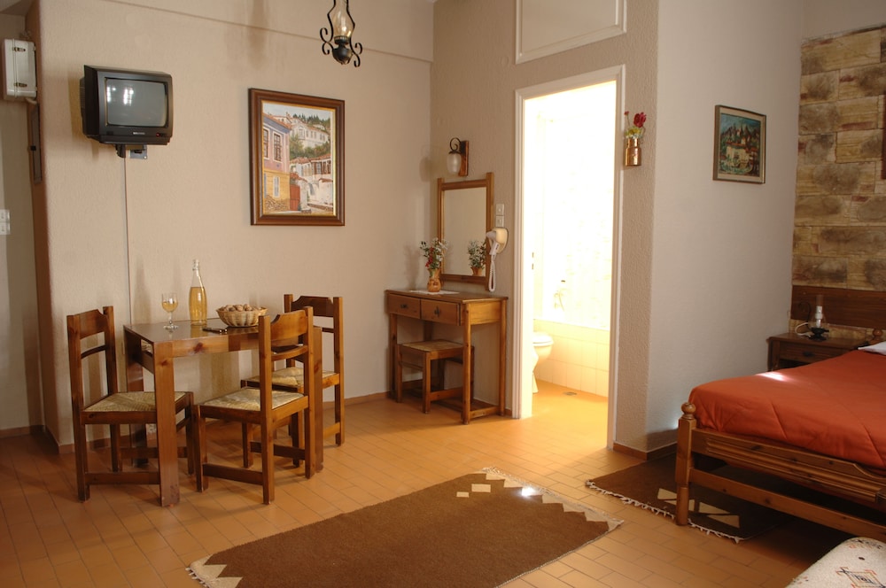 Rigas Hotel Arachova - Property Image 4