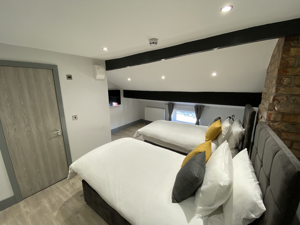 6Adelphi view 4