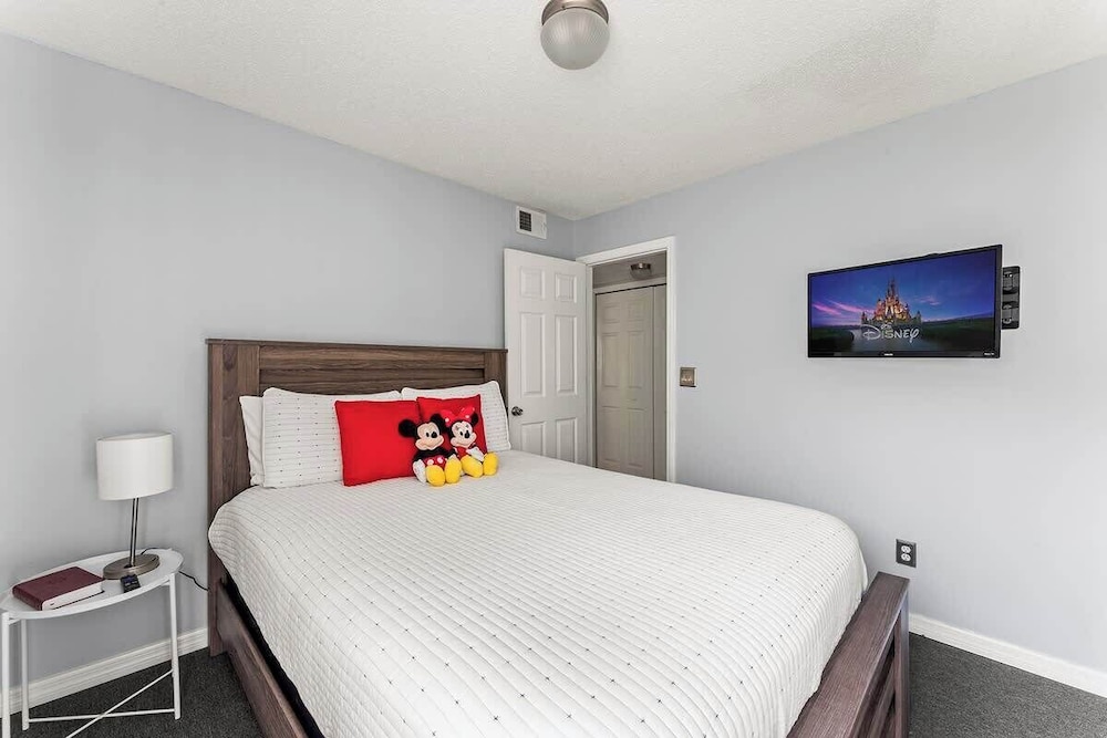 Enjoy Disney 3brs at Villas of Somerset