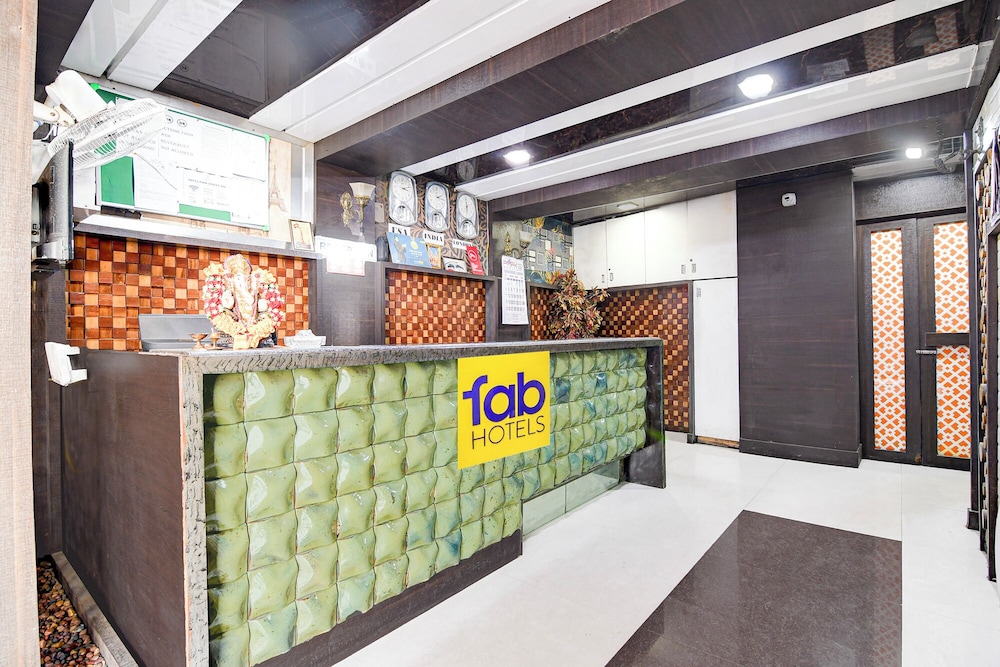 Fabhotel Park Street Inn