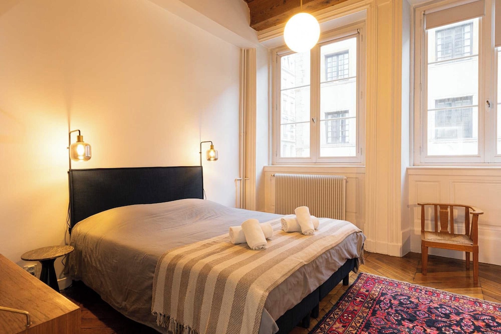 Dify Opera - Hotel de Ville