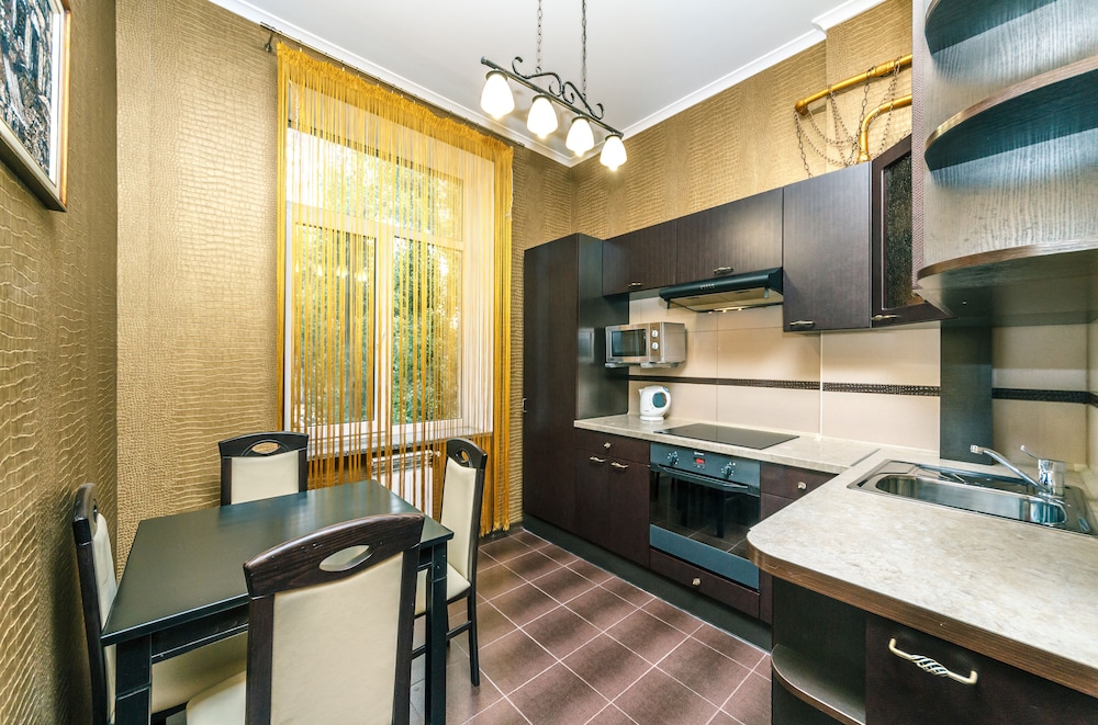 Alma Apartments