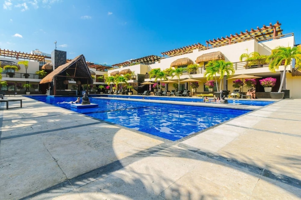 Beachfront Penthouse With Private Pool, Amazing! view 4