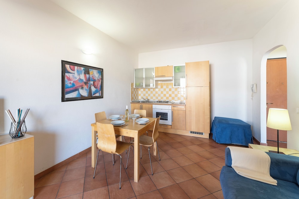 Cristal Blu Apartments In Santa Teresa Gallura