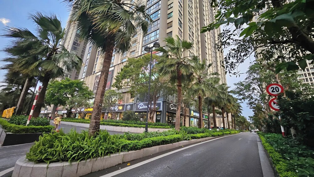 Vinhome Sky Lake-Sunhometel