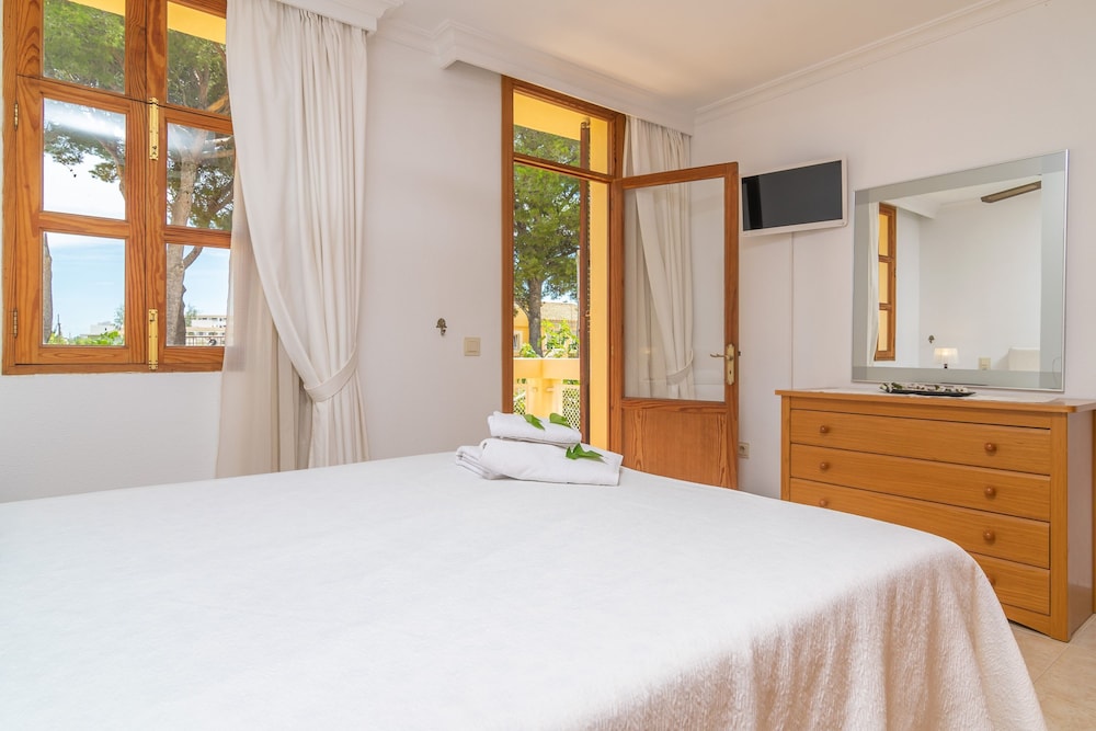Bella in Alc dia With 3 Bedrooms and 2 Bathrooms view 3