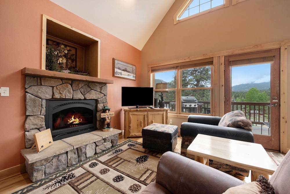 Solitude Condos - Estes Park CO