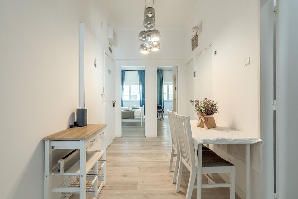 Estrela House II by Homing