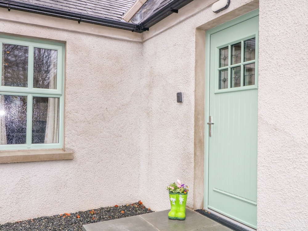 Minnie's Cottage, Killeavy view 3