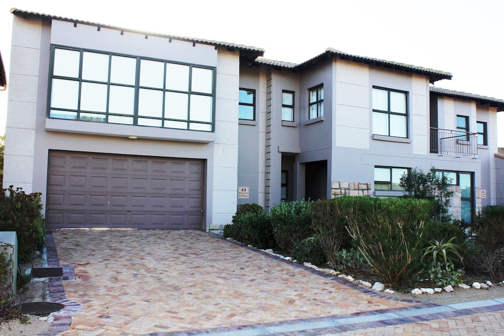 Moda Rossi, Langebaan 8-sleeper