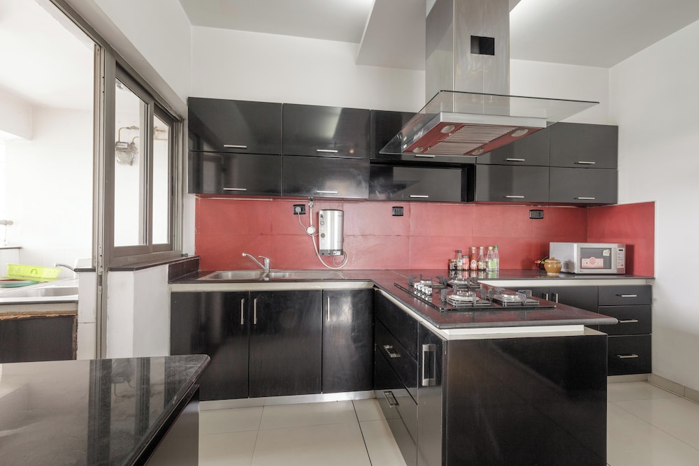 Lakeside Living by Red Olive Nr Airport 3bhk