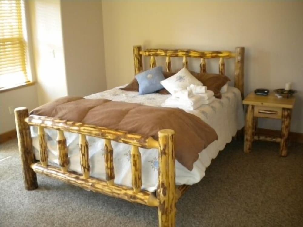 Lake Tahoe Vacations - 1637 Black Bart Court - Property Image 15