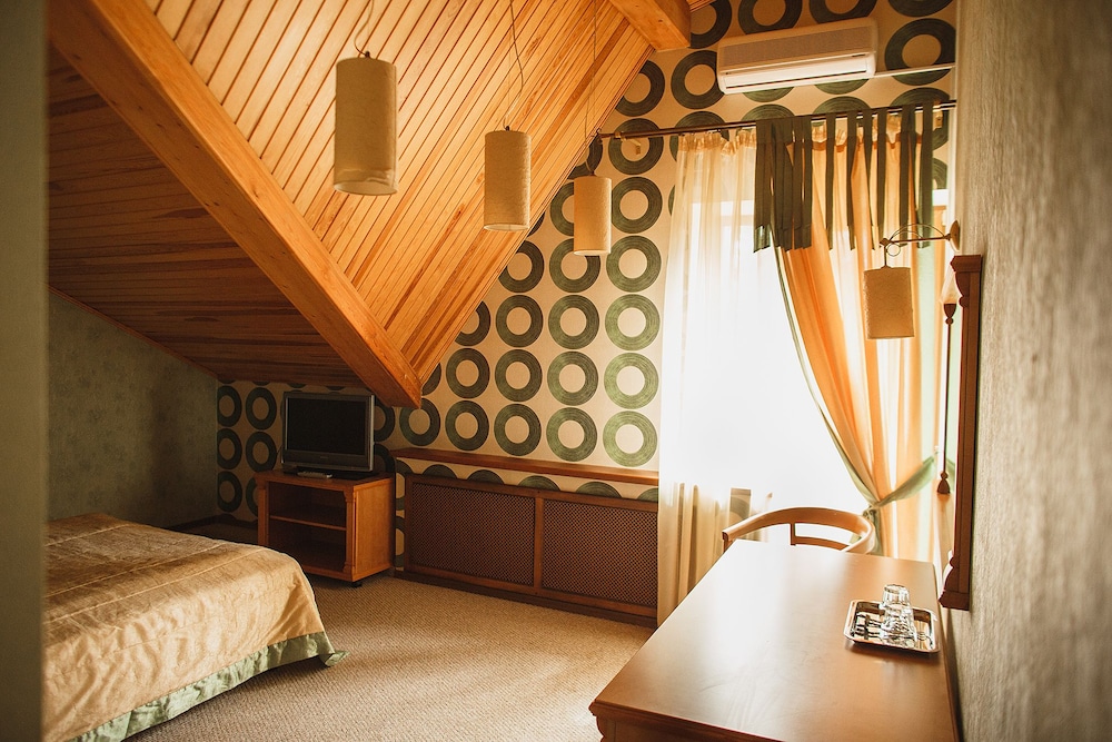 Hotel Shale