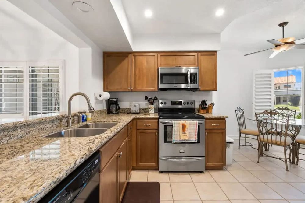 2Br Golfside Getaway in Desert Falls