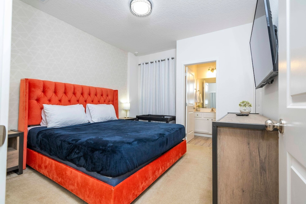 Spacious 12br Family Villa Near Disney Bella Vida