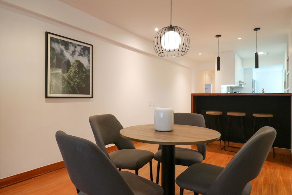 w Elegant 2BR w Spacious Terrace in Miraflores