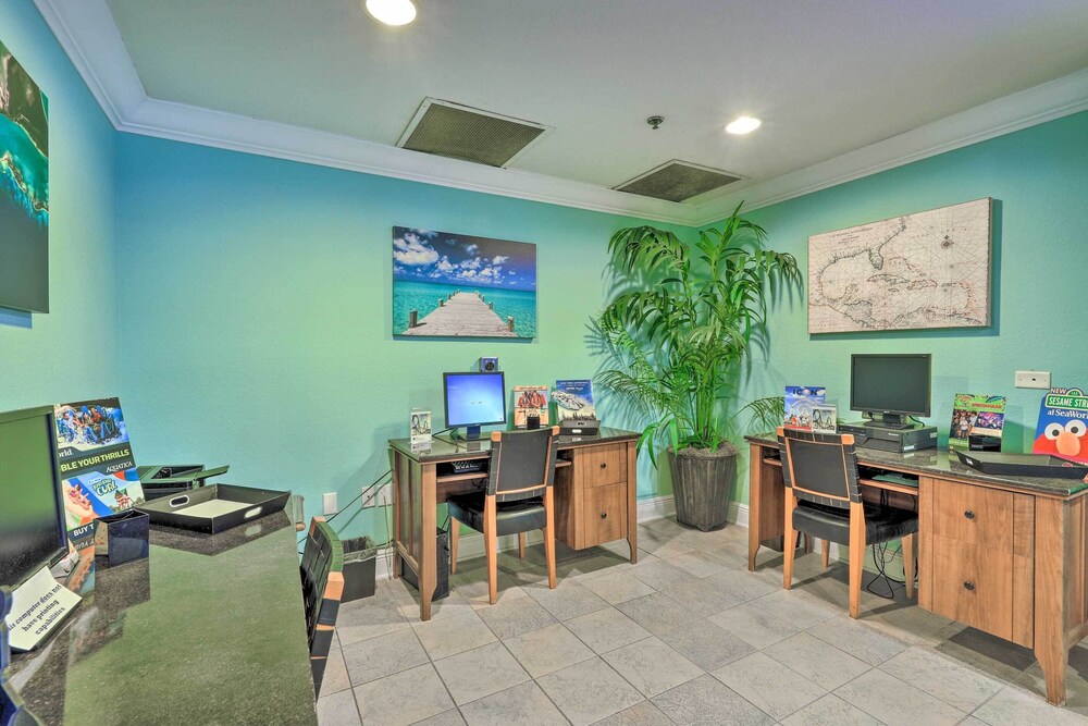 8 Mi to Disney: Family Condo in Walkable Resort!