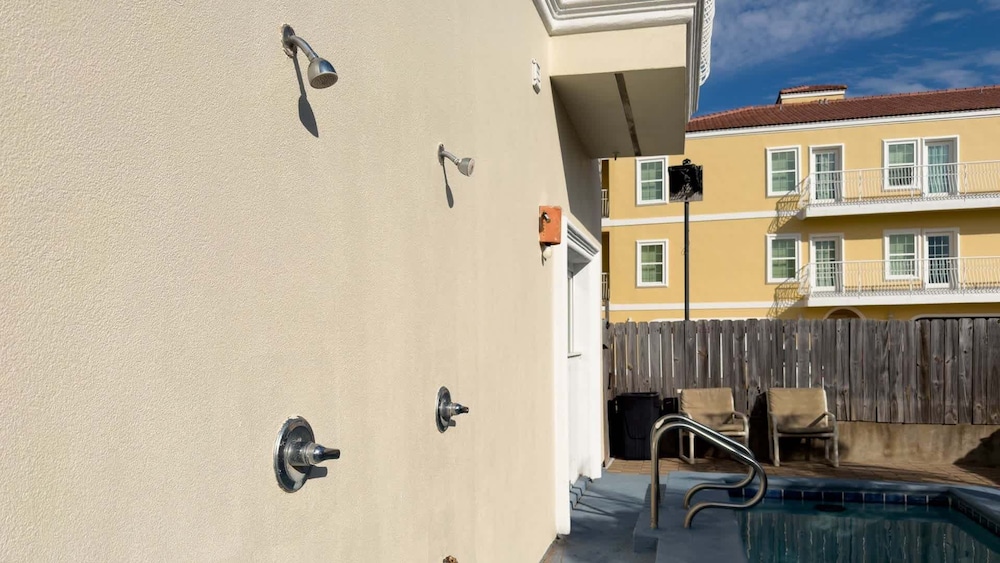 Priced Right Near Beach Well Equipped 2 Bedroom Apts