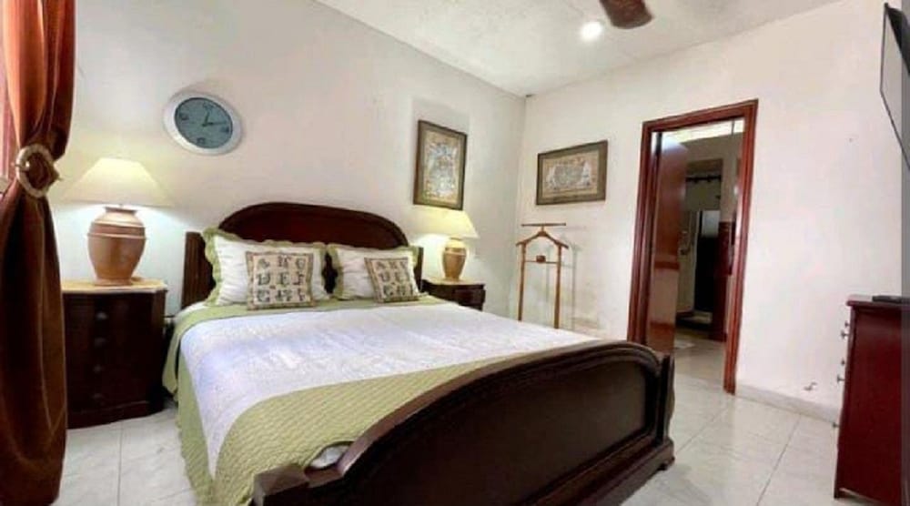 8MG-1 MANSION EN CARTAGENA CERCA AL MAR view 4