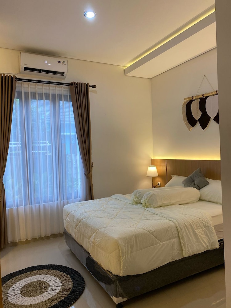 DIRUMA SADJA HOME VILLA