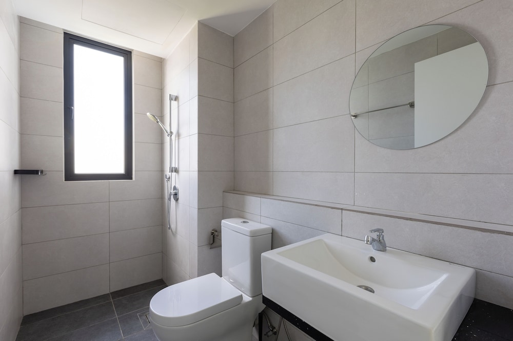 Sunshine Residence Suites