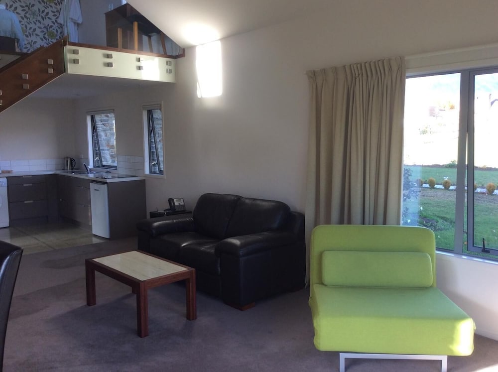 Golf Course Road Chalets — photo 39