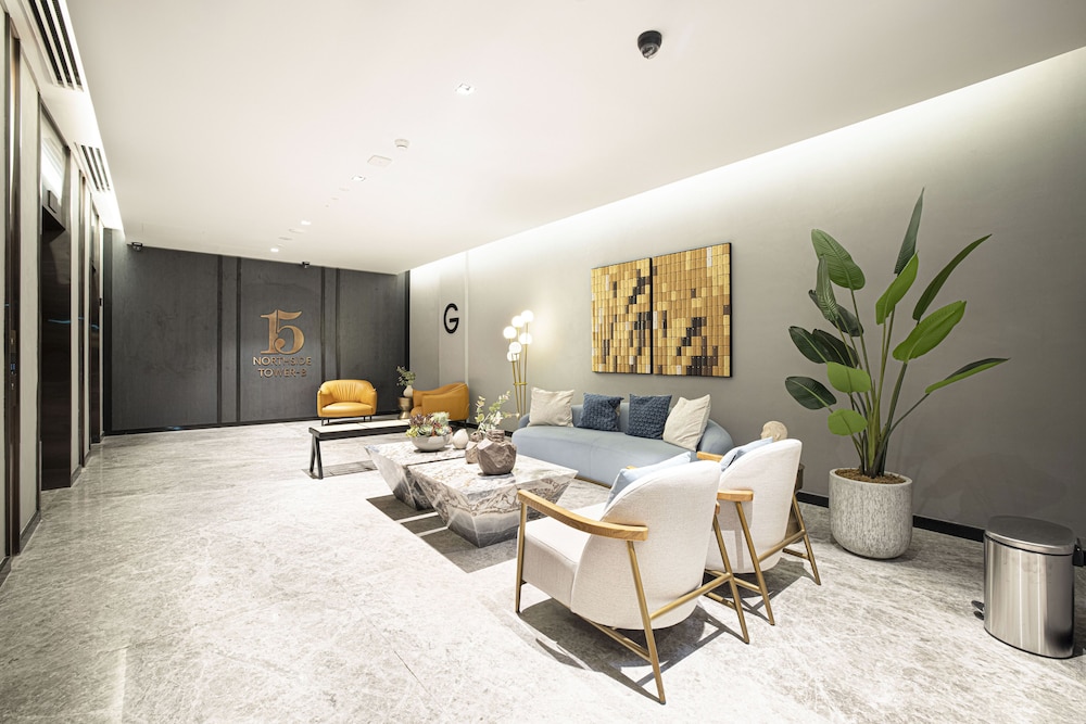 Waves - Premium 1BR Apartment Overlooking Burj Khalifa